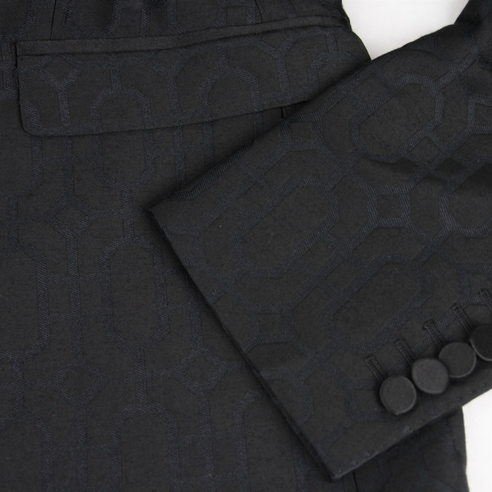 Pre-owned Gucci $2720  Men's Black Emerald Jacquard Dylan 60 Jacket 2 Buttons 322626 1000