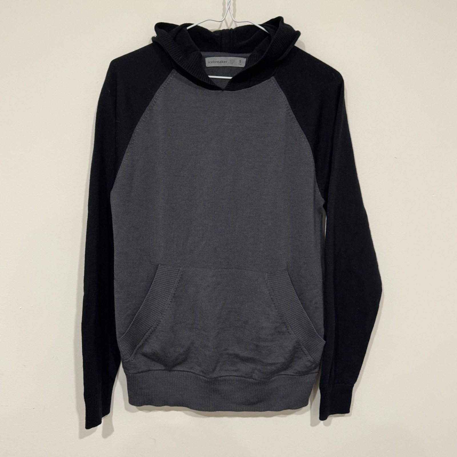Icebreaker Mens Cool-Lite Merino Utility Explore Hooded Pullover Sweater S Grey
