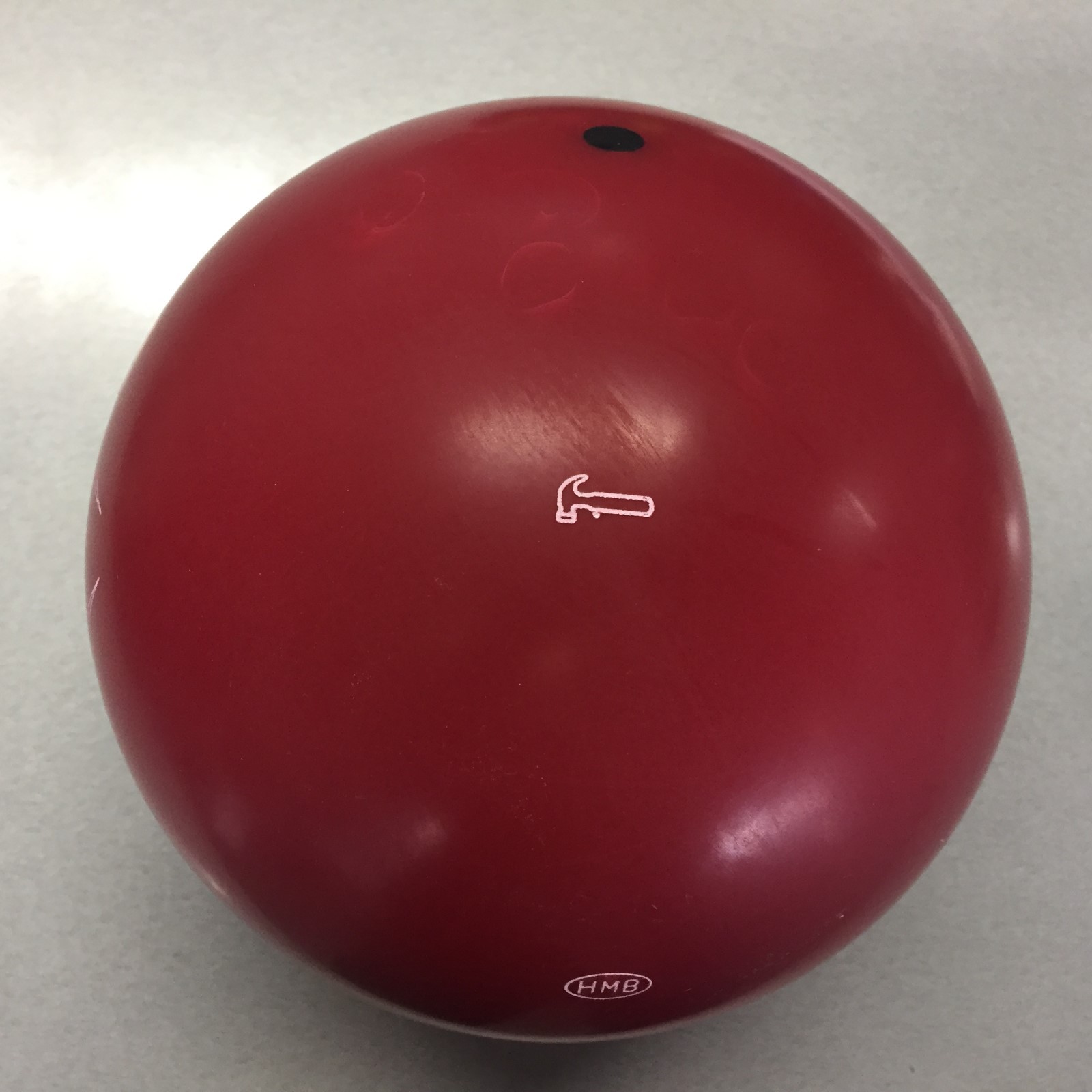 Hammer Black Widow Red Legend Solid 1st quality bowling ball 15 LB  new in box