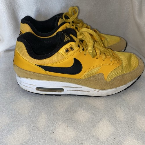 靴 nike air max 1 ess university gold 28.5 Nike Air Max 1 Essential University Gold – Puffer Reds