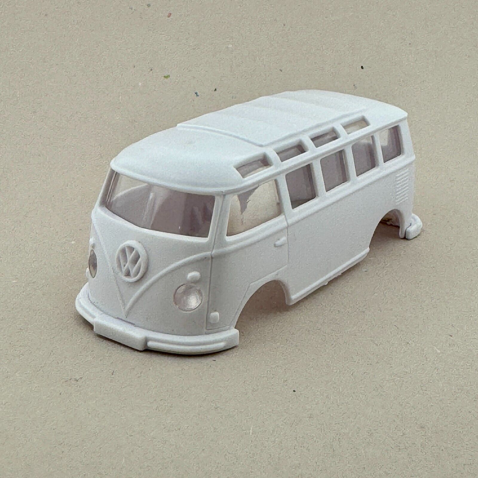 Auto World Xtraction 1965 VW Samba Bus (Blue) HO Scale Slot
