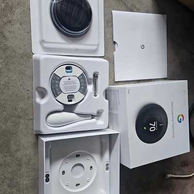 Nest 3rd Generation Learning Black Programmable Thermostat Black