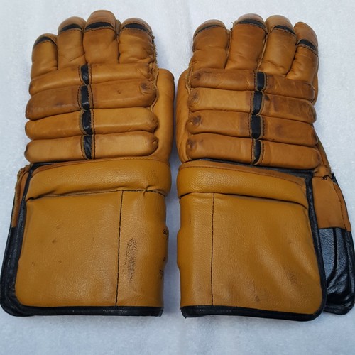 Vintage COOPER WEEKS Professional Hockey Gloves 16 Armadillo Thumb Solid Cowhide
