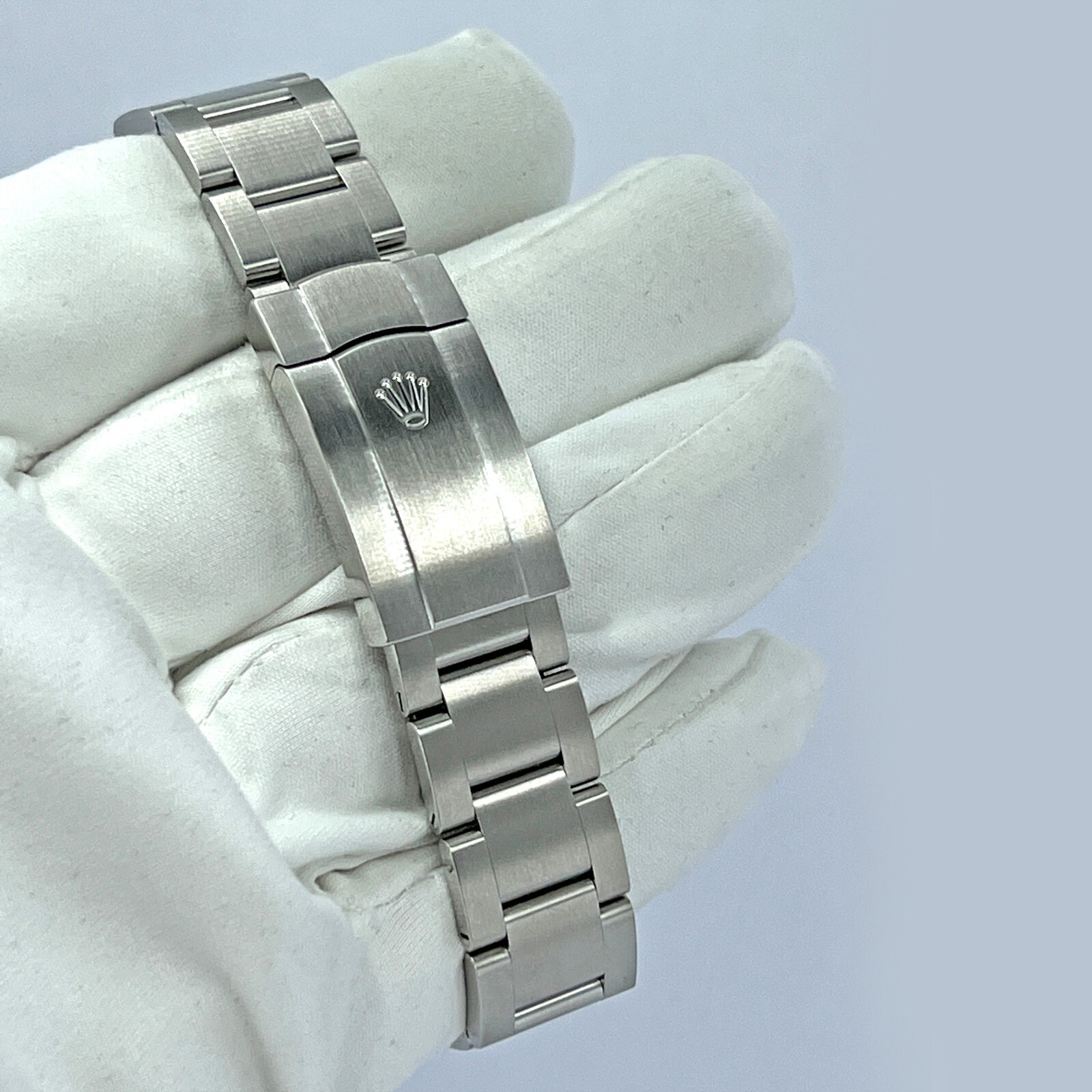 Pre-owned Rolex Oyster Perpetual 41, Black Dial, Ref 124300-0002, Unworn Complete 2023