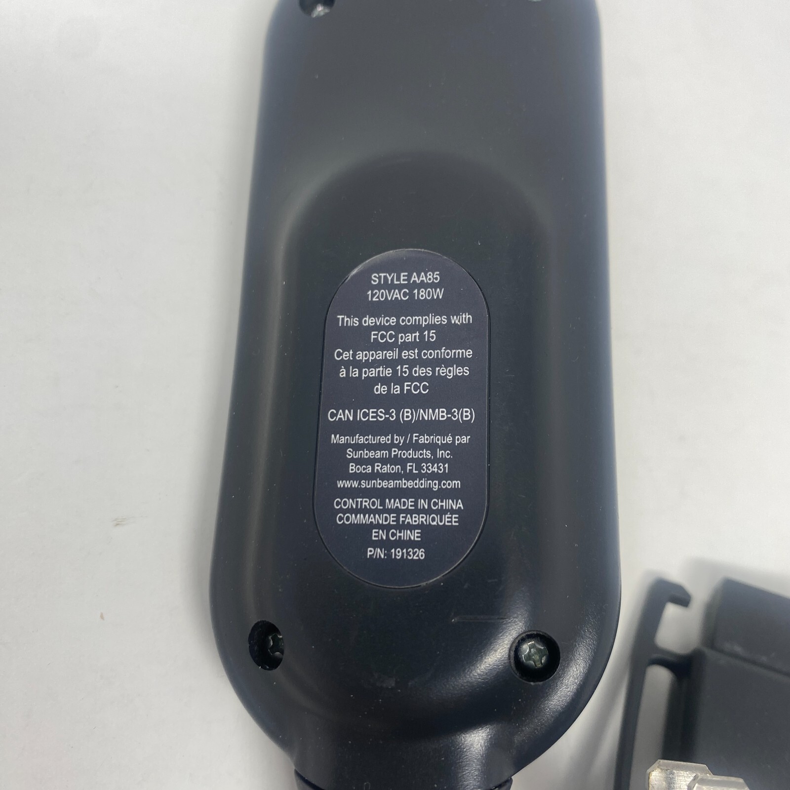 Sunbeam Style AA85 3Prong Electric Heated Throw Blanket