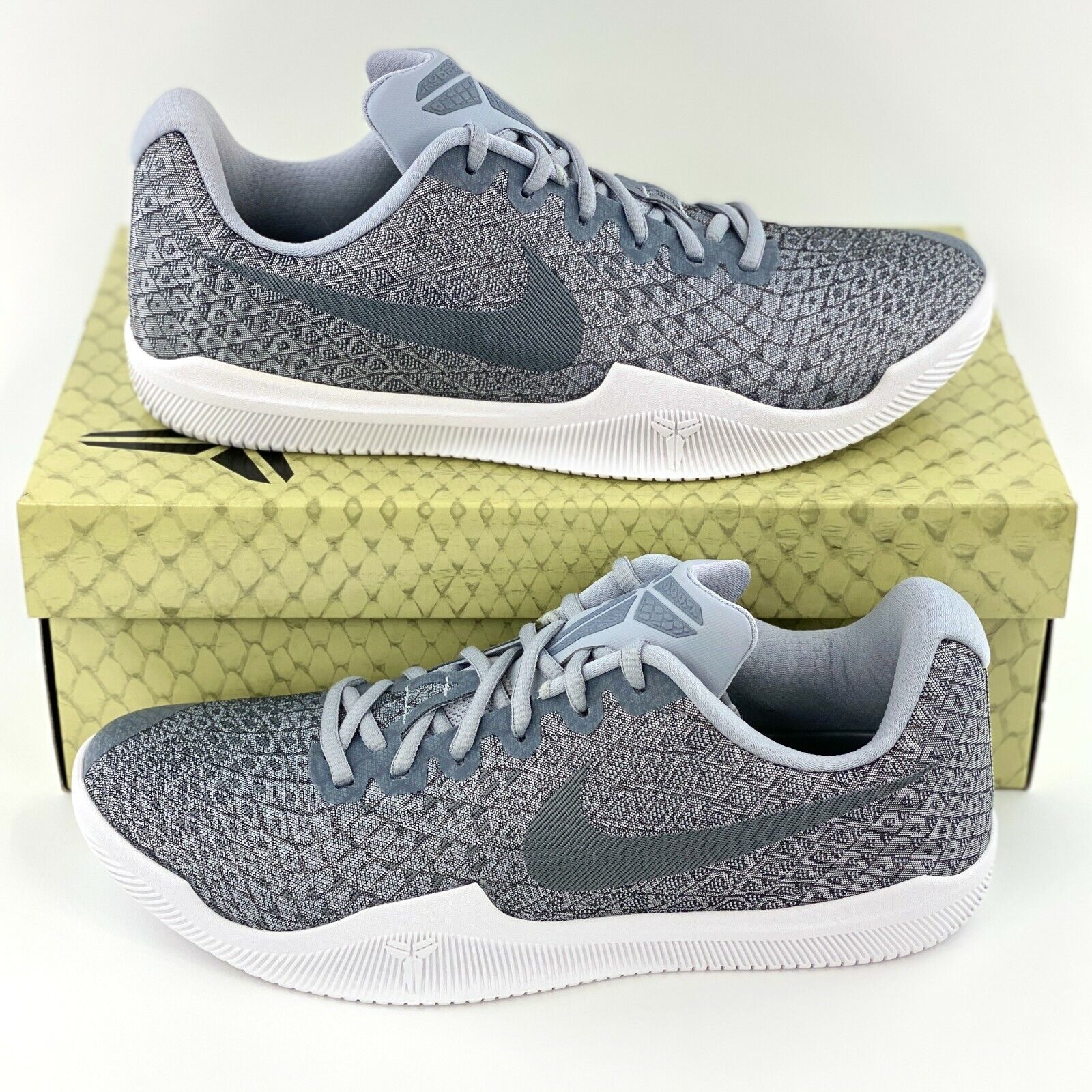 Nike Mamba Instinct Pure Platinum Gray Men's Basketball Nike Mamba Instinct Pure Platinum Gray Men's Basketball