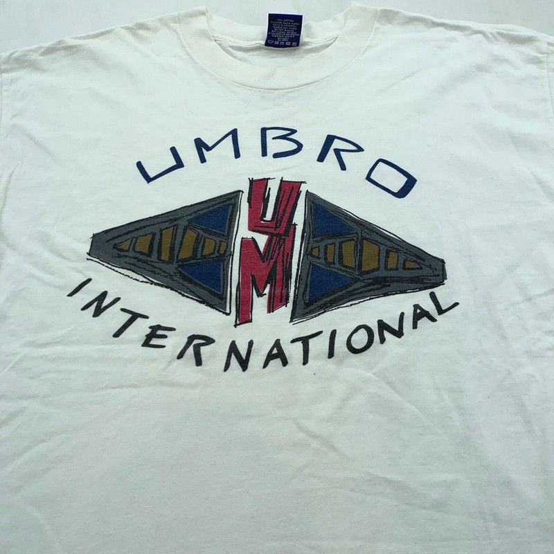 ’90s UMBRO サッカーヴィンテージTシャツ MADE IN USA Vintage 90s UMBRO Soccer T Shirt Tee Mens Size S Small 35/37