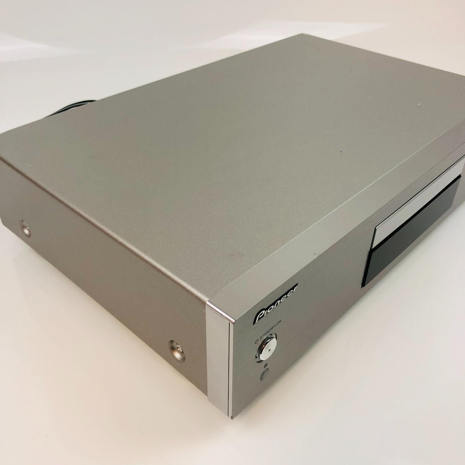 Pioneer PD-10AE CD Player SACD High Quality Audio Operation Pioneer PD-10AE CD Player SACD High Quality Audio Operation
