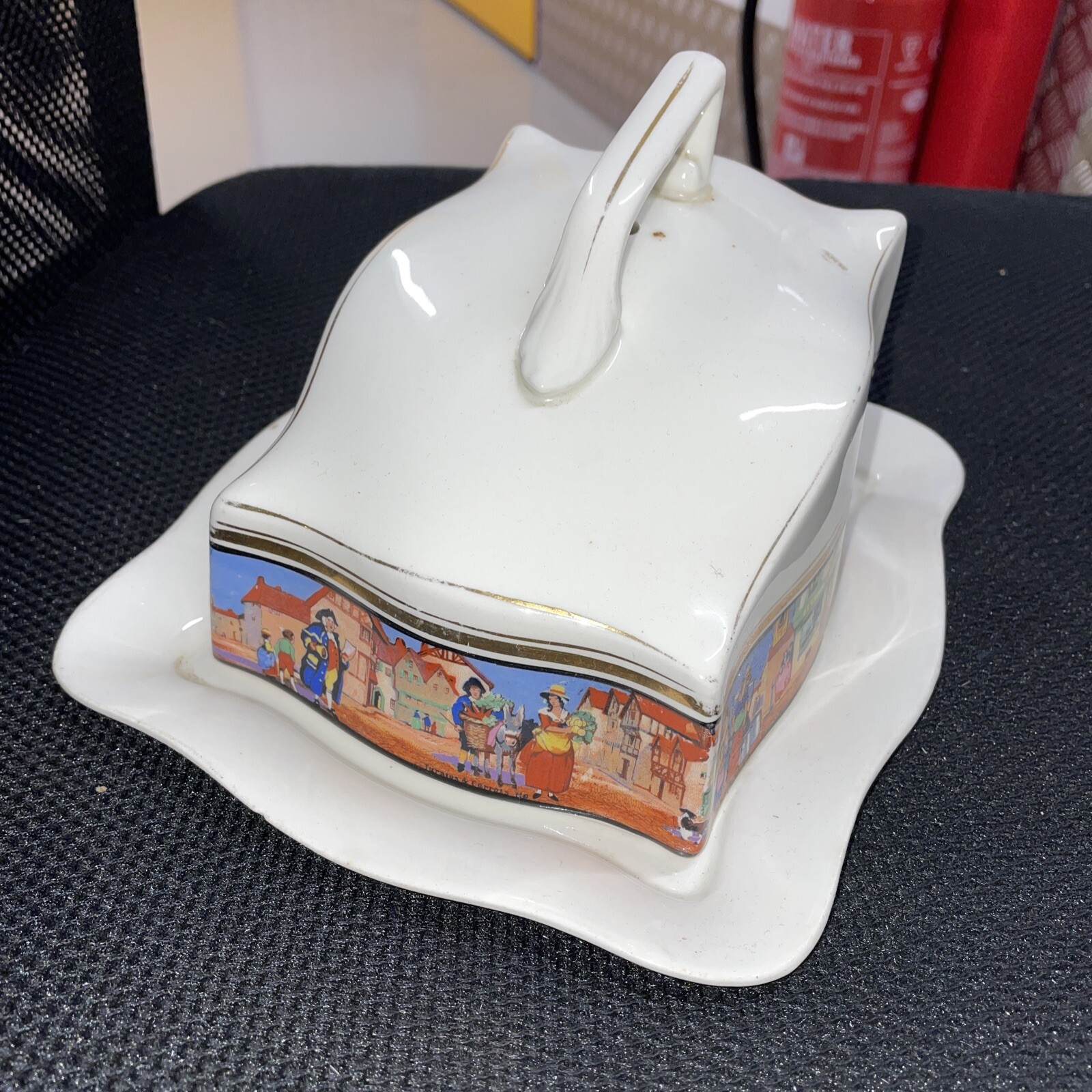 1920s CROWN DUCAL CRIES OF LONDON CHEESE BUTTER DISH