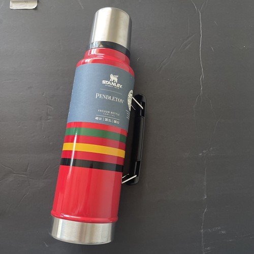 National Parks Vacuum Bottle 1.5qt Red