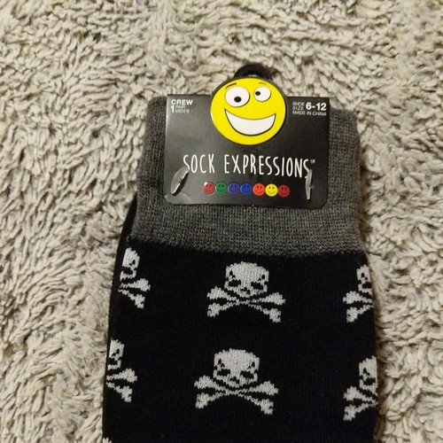 SOCK EXPRESSIONS MEN'S CREW SOCKS  ONE SIZE 6-12 SKULLS & BONES