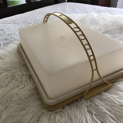 Vintage Tupperware Harvest Gold Rectangle Cake Carrier w/ Handle, 11