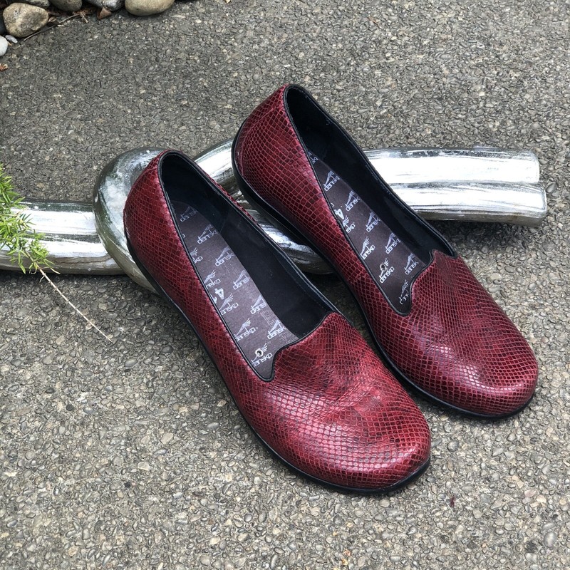 dansko olivia loafer