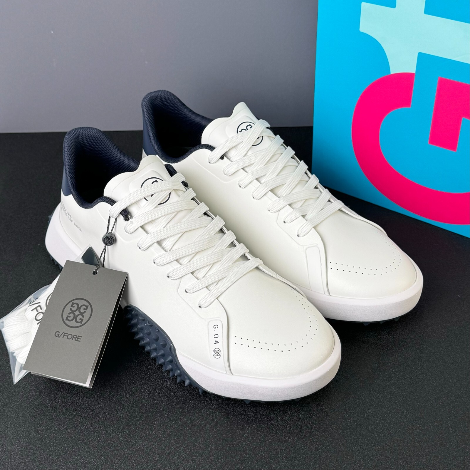 G/FOREメンズシューズG.112　ホワイト×ネイビー　28㎝ G/FOREメンズシューズG.112 ホワイト×ネイビー 28㎝