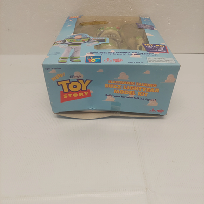 Disney's Toy Story Electronic Talking Buzz Lightyear Model Kit