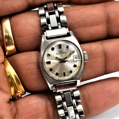 Vintage ladies glycine clearance watches