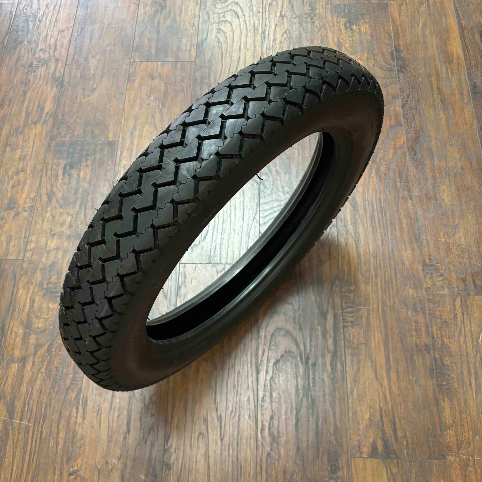 Avon SM MKⅡ 4.00-18 未使用　長期保管品 Avon SM MKⅡ 4.00-18 未使用 長期保管品 Avon Safety Mileage