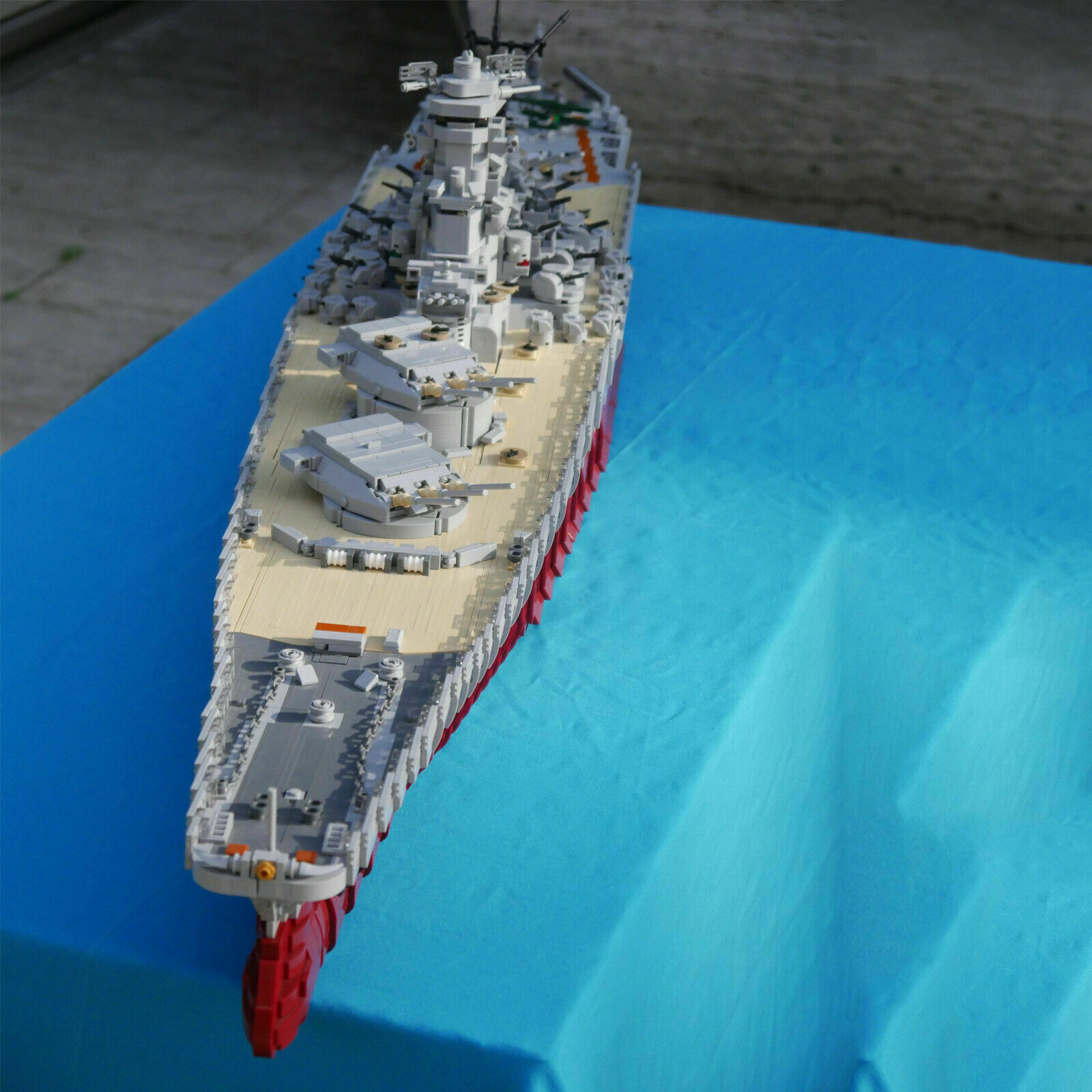 8717pc IJN Yamato Battleship MOC 37260 Building Blocks Set 1 8717pc IJN Yamato Battleship MOC 37260 Building Blocks Set 1