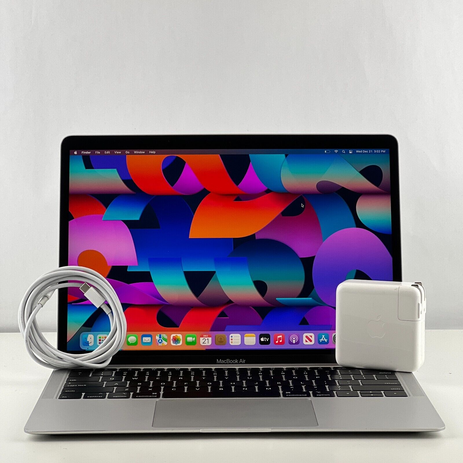Apple MacBook Air 13 2018 Silver 1.6 i5 8GB 256GB SSD Sonoma + Good + Warranty Apple MacBook Air 13 2018 Silver 1.6 i5 8GB 256GB SSD Sonoma + Good + Warranty