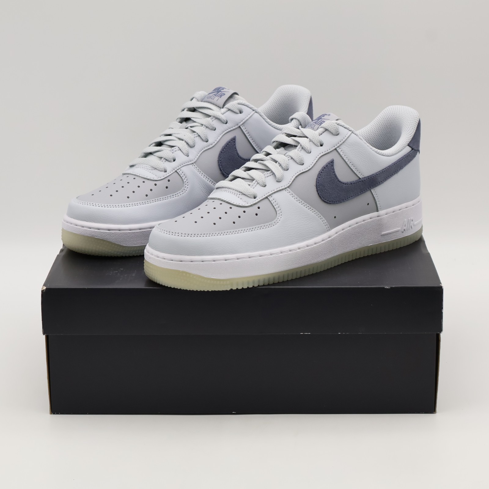Nike W Air Force 1 ’07 Light Smoke Gray Nike Air Force 1 Low '07 Light Smoke Grey Midnight Navy Men's