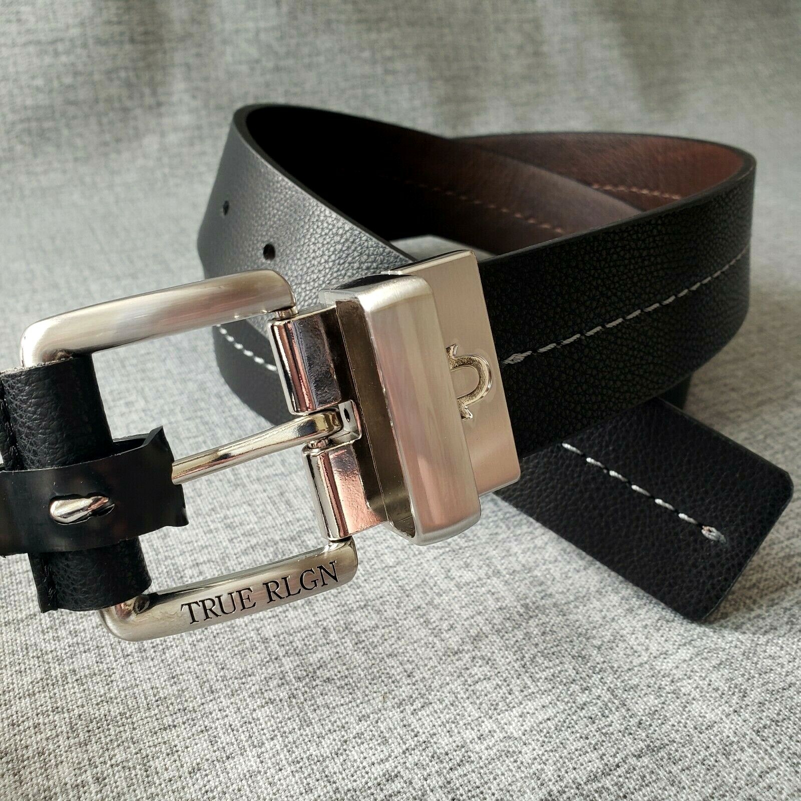 新品　TRUE RELIGION リバーシブルベルト ブラック×タン 42インチ New True Religion Mens Belt Sz 36 Brown Black Reversible Tr
