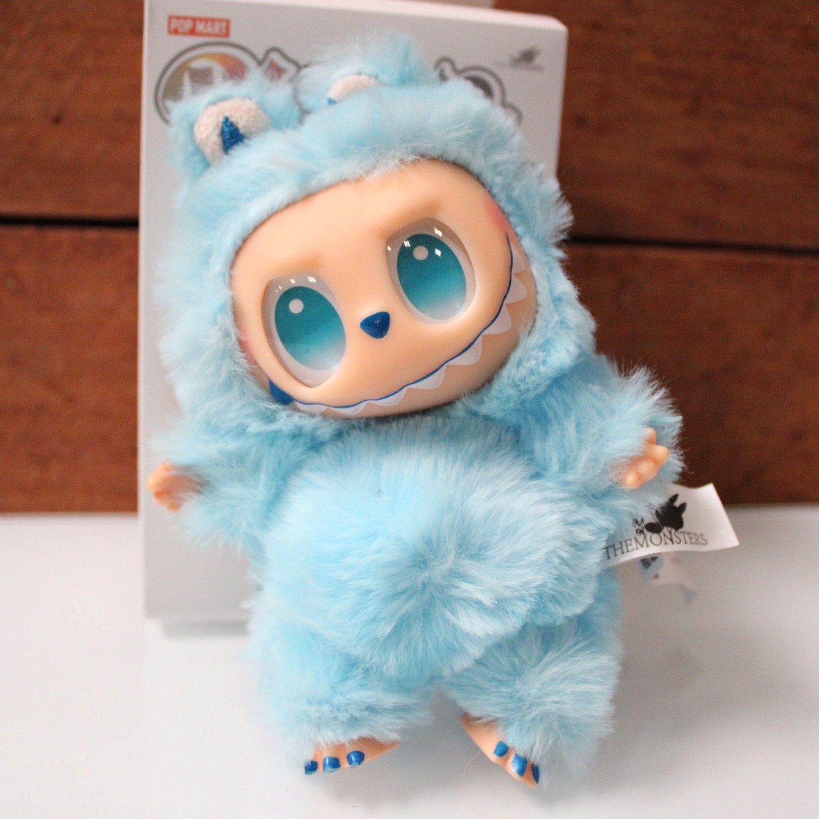 POP MART THE MONSTERS Labubu Big Into Energy Series Key
