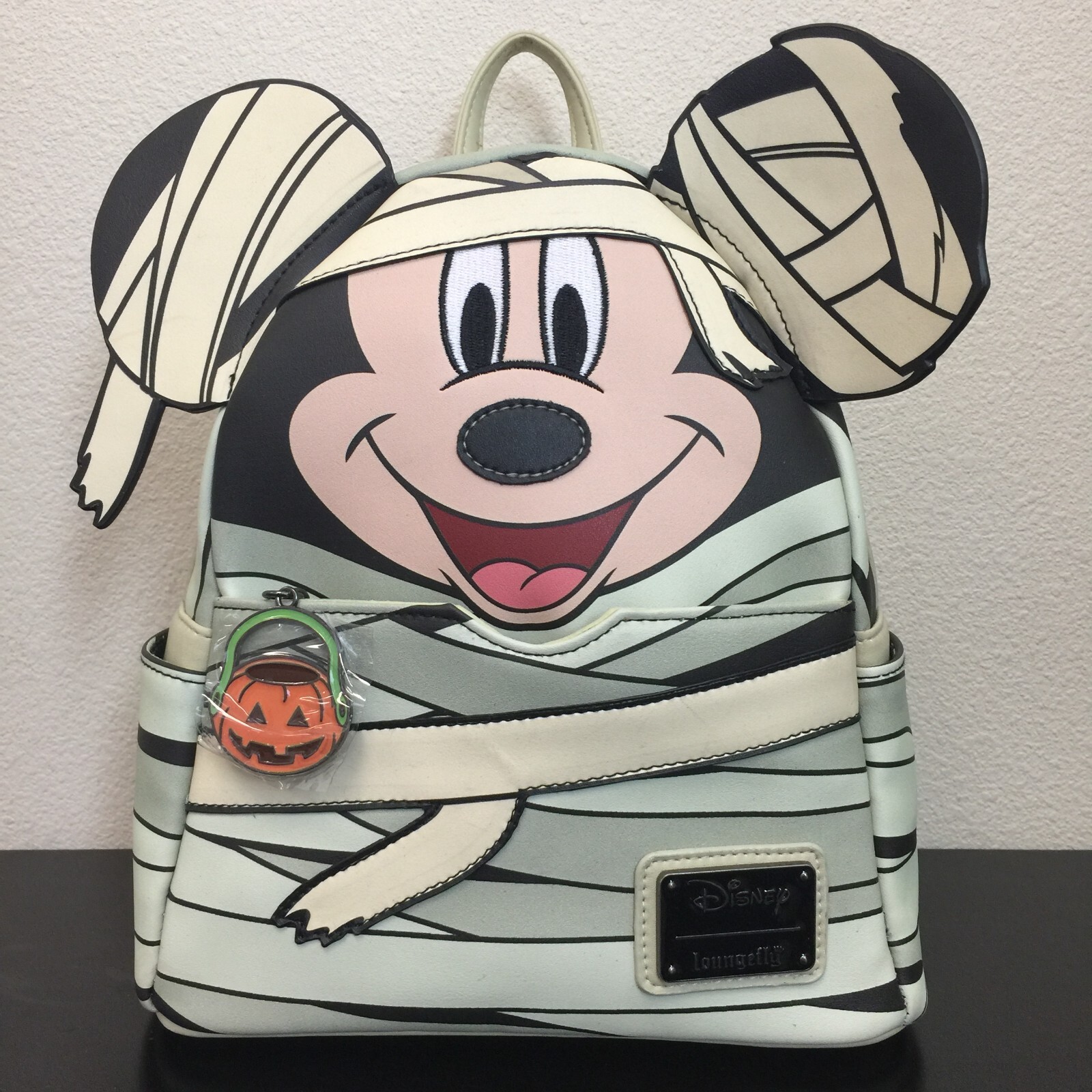 Disney BACKPACK　Loungefly LOUNGEFLY X COLLECTORS OUTLET EXCLUSIVE DISNEY SEVEN DWARFS