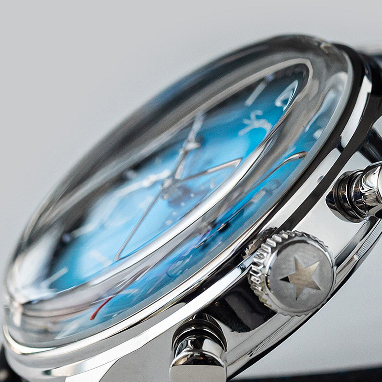 Pre-owned Sugess Gradient Blue Swan Neck Domed Mechanical Watch Seagull 1963 Su1901f023sn