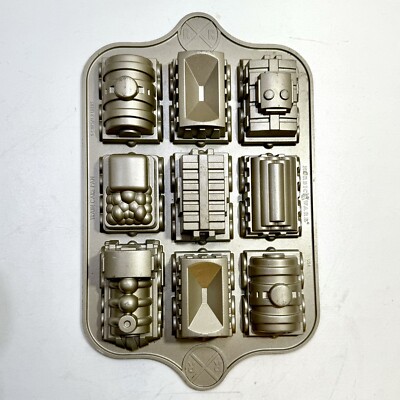 NORDIC WARE 3D Train Set Pan Muffins Cake Railroad NonStick Cast Aluminum USA