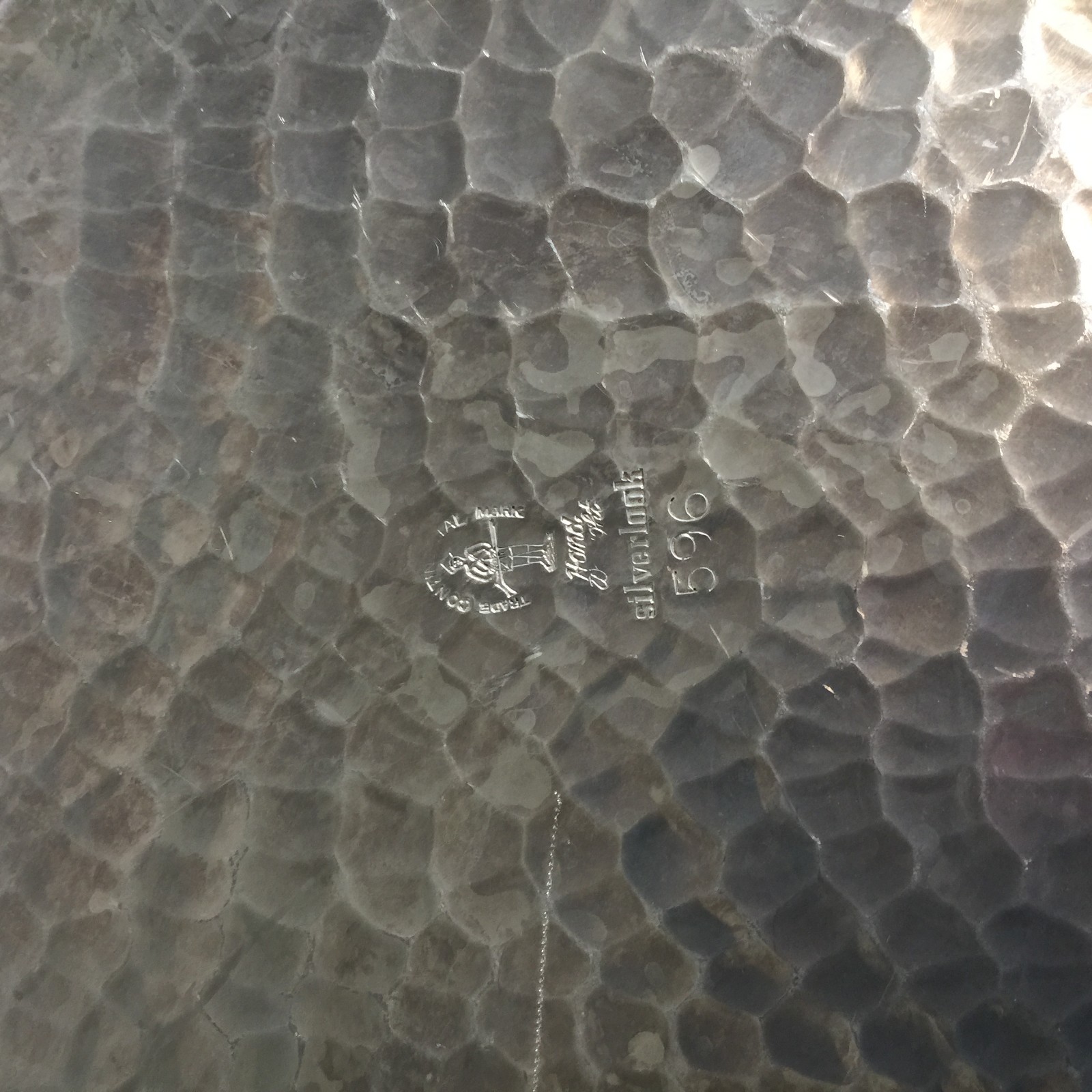 Holiday Table VTG Leaves Hammered Aluminum Serving Tray w/ Glass Insert Signed