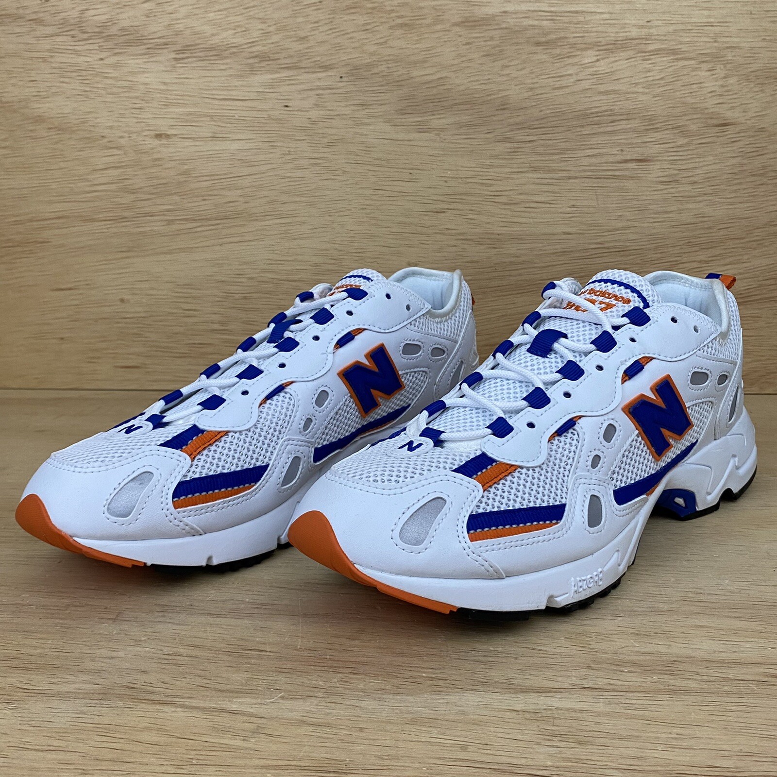 nb 827