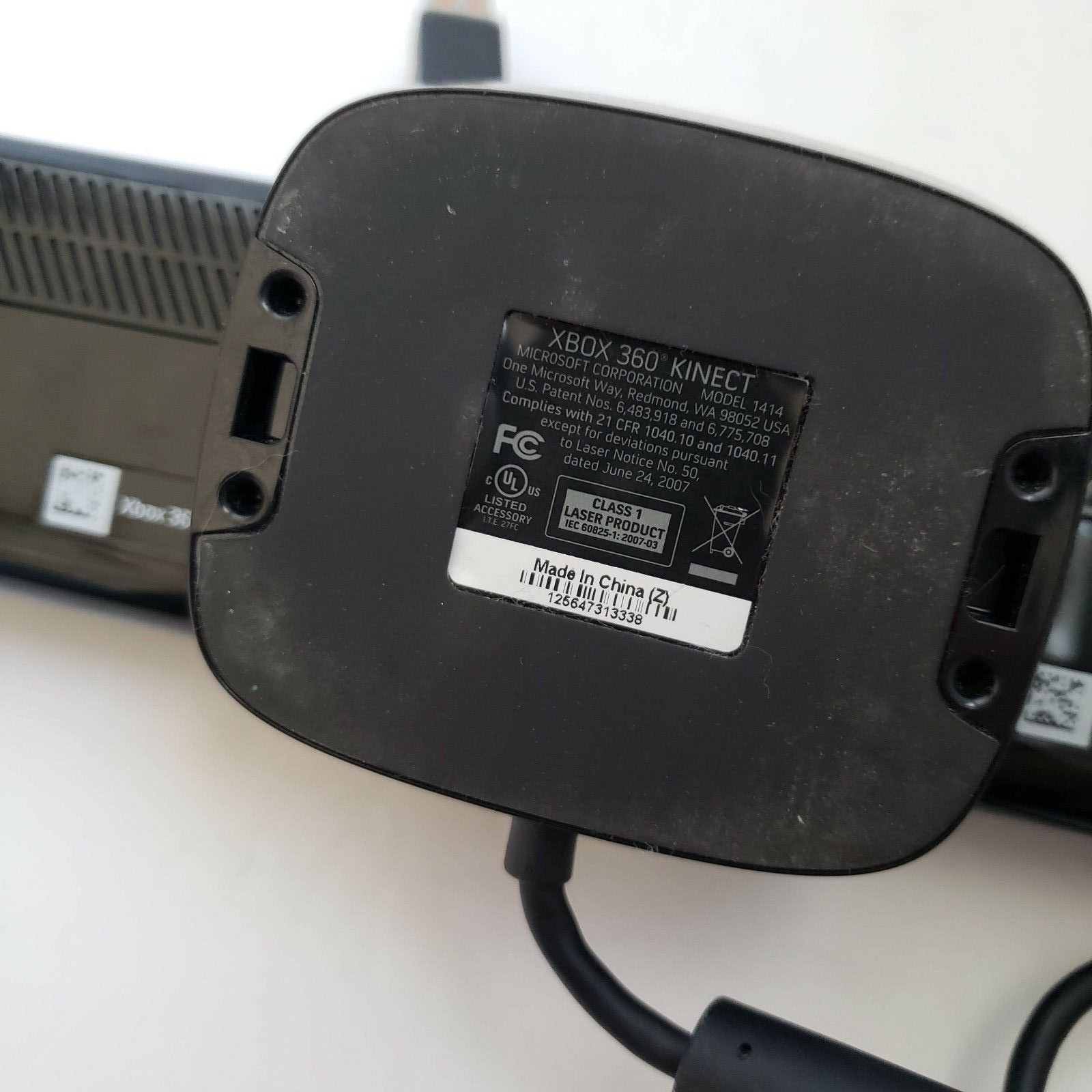 XBOX 360 - KINECT SENSOR - with Kinect Adventures and Carnival Games Lot