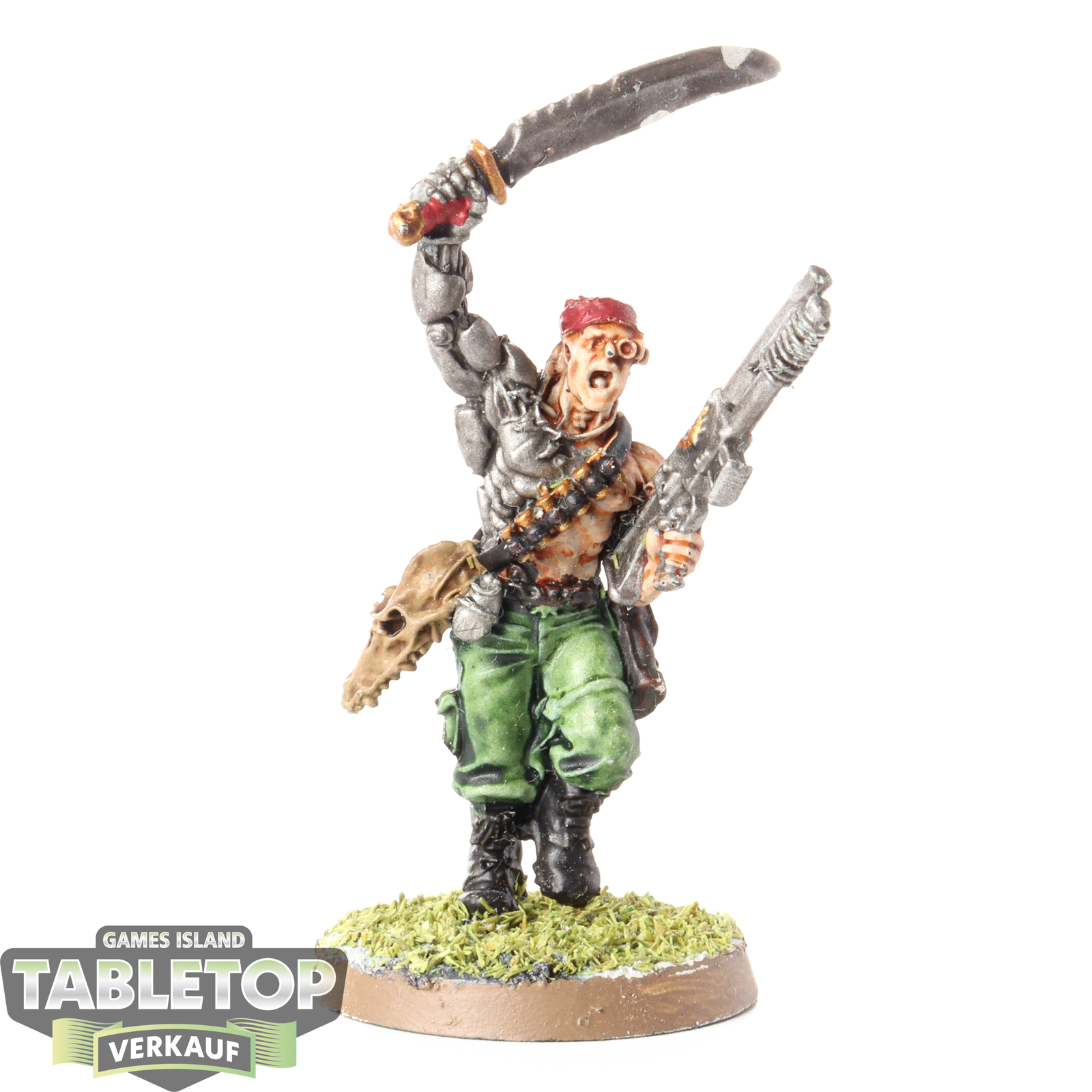 Astra Militarum - Colonel 'Iron Hand' Straken - bemalt