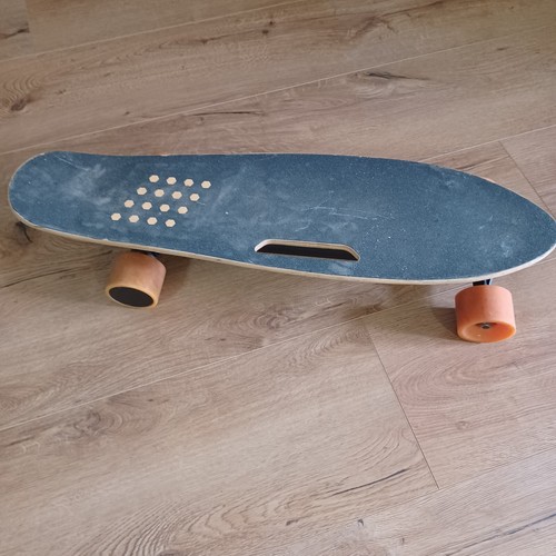 Hover-1 Cruze Electric Power Assisted Skateboard HY-HSK No Charger Untested