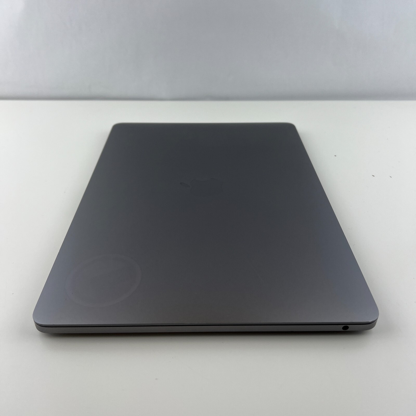 MacBook Pro 13 2019 Gray Touch 2.4 i5 8GB 256GB SSD Ventura + Good + Warranty - Picture 10 of 12