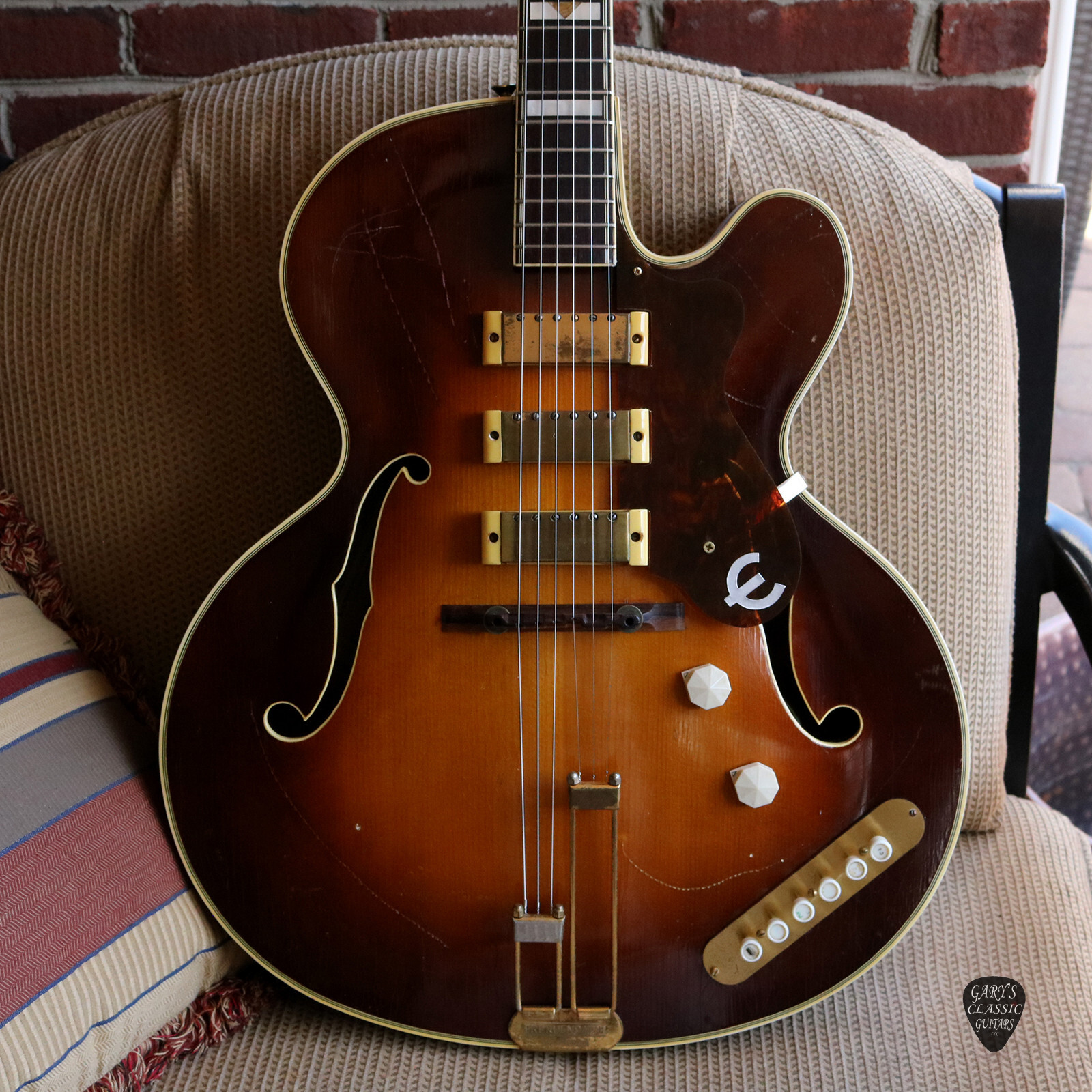 美品 Epiphone Zephyer Regent 1953 Epiphone Zephyr Emperor Regent, Deluxe Cutaway Archtop