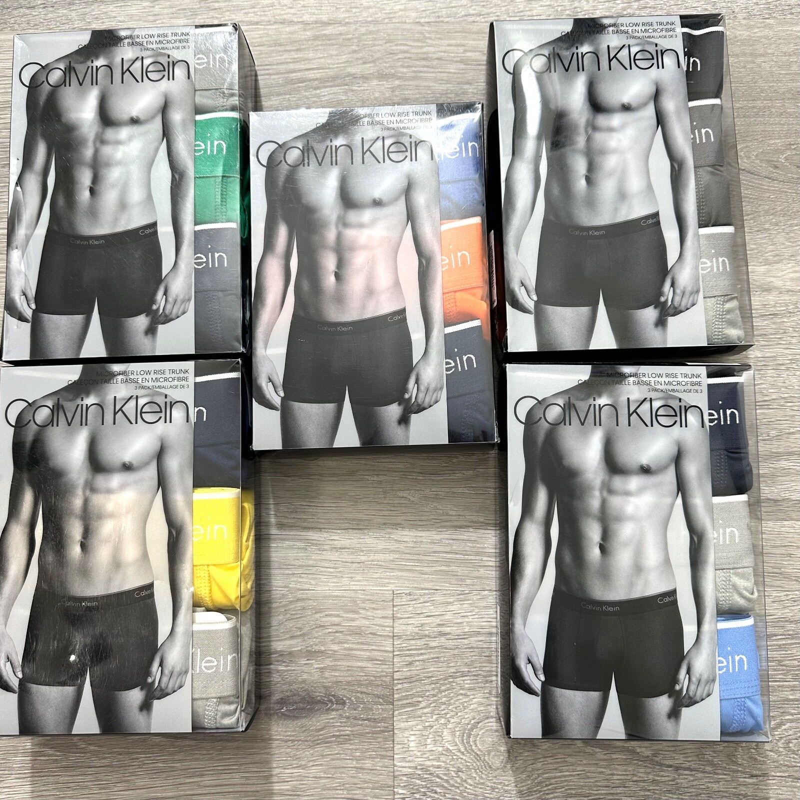 

Мужские шорты Calvin Klein из микрофибры с низкой посадкой (3 шт.), многоцветный, Blue green yellow orange