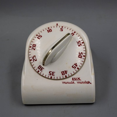 Vintage Lux Minute Minder XL Analog Kitchen Timer White w Red Numerals -Made USA