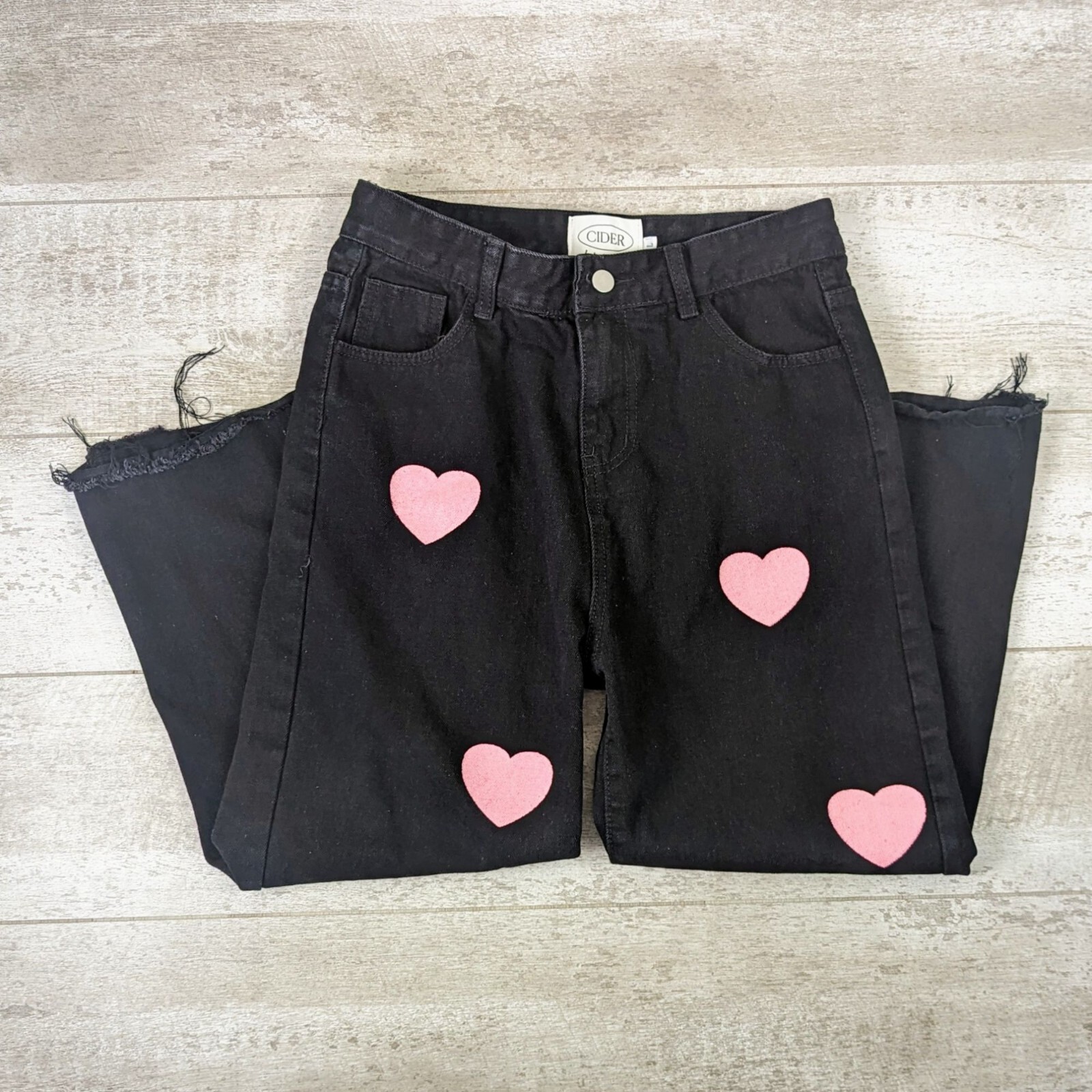 Cider Women Black Pink Heart Print Cropped Jeans Large High