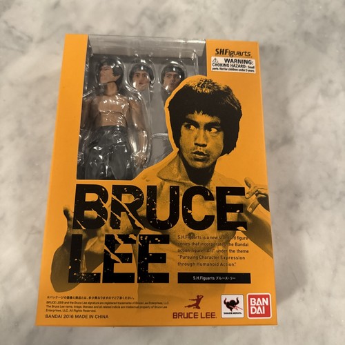 Bandai S.H.Figuarts Bruce Lee Figure LEGACY 50th Anniversary Ver - View #12