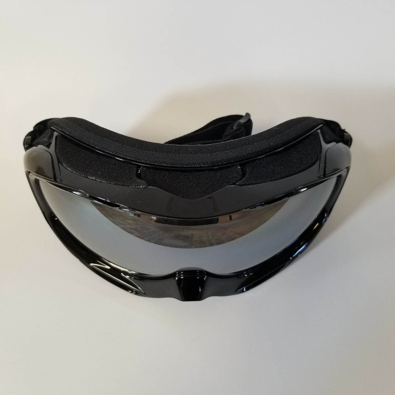 OutdoorMaster Kids Ski Goggles - Helmet Compatible Snow Goggles Boys & Girls 100