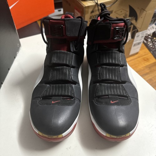 Nike Lebron4 スニーカー 2010.06 NIKE LEBRON 4 NEW 2006 PROMO SIZE 10 NYC GRAFFITI WHITE
