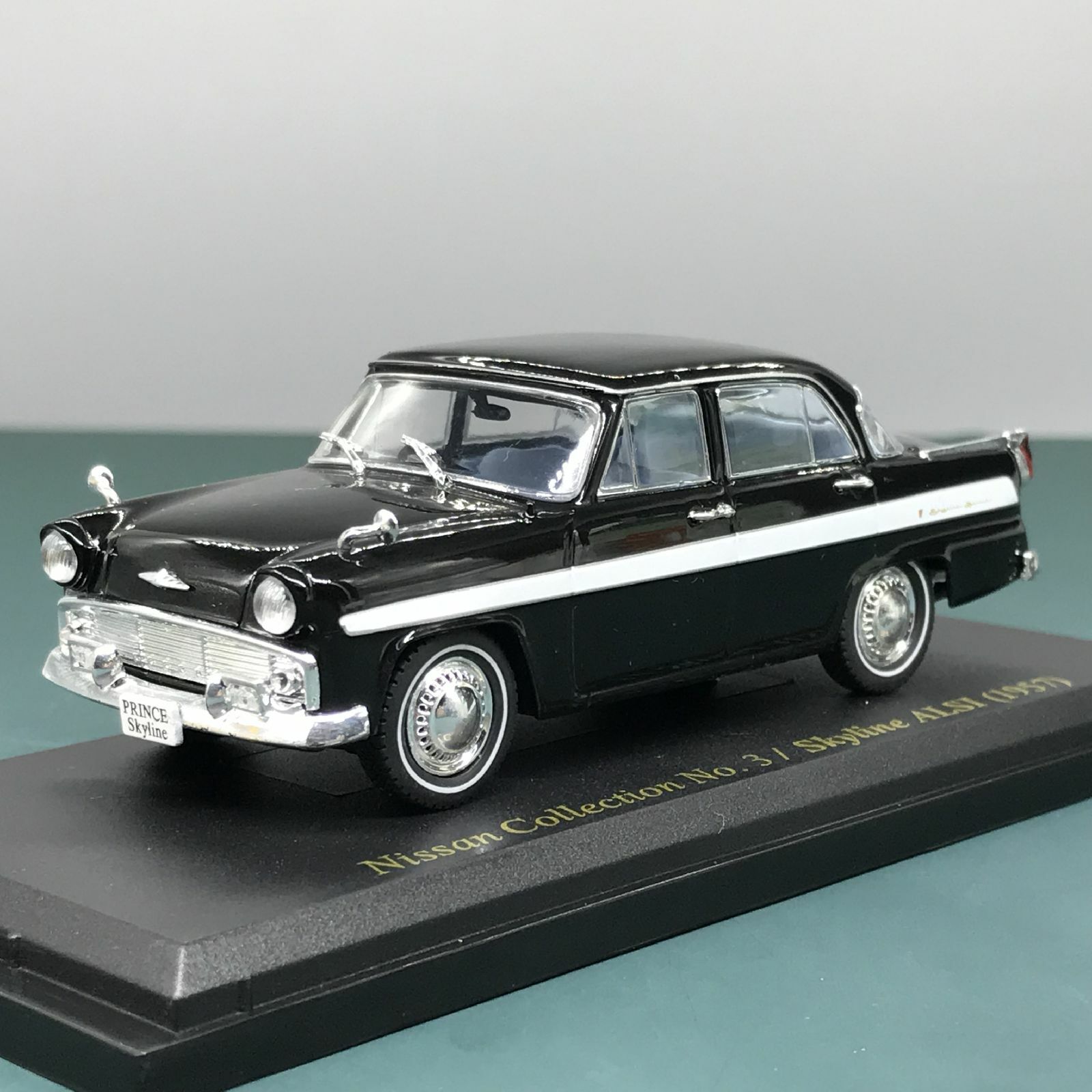 【激レア】Nissan Skyline ALSI(1957) ブラック 1/43 Mini Car Nissan Skyline ALSI 1957 Black 1/43 Scale Box
