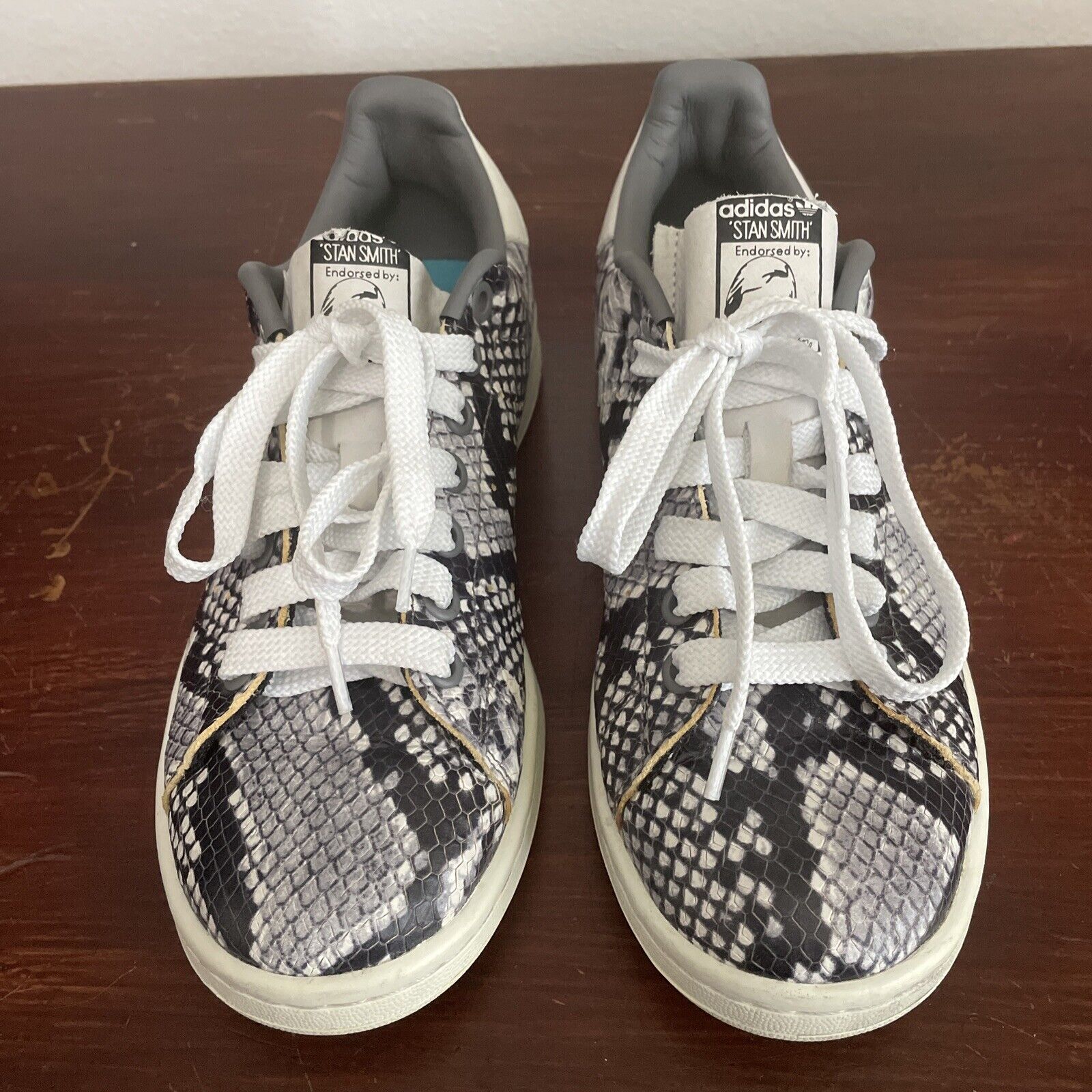 ADIDAS STAN SMITH Womens 8 Snakeskin Pattern Sneakers Mens 6 ADIDAS STAN SMITH Womens 8 Snakeskin Pattern Sneakers Mens 6