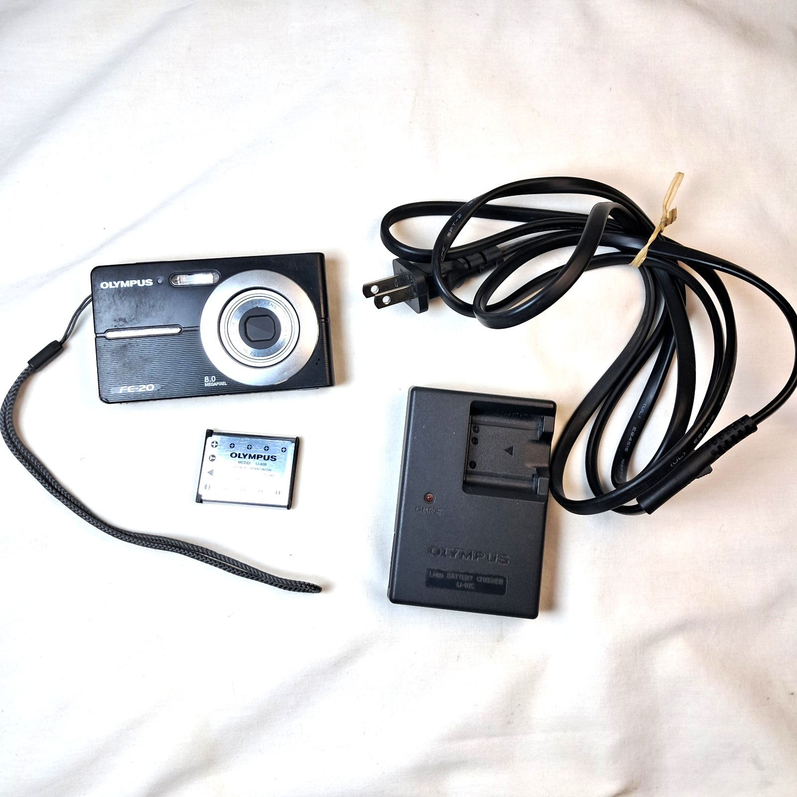【美品セット】OLYMPUS FE-20 オールド コンデジ オリンパス 美品セット】OLYMPUS FE-20 オールド コンデジ オリンパス