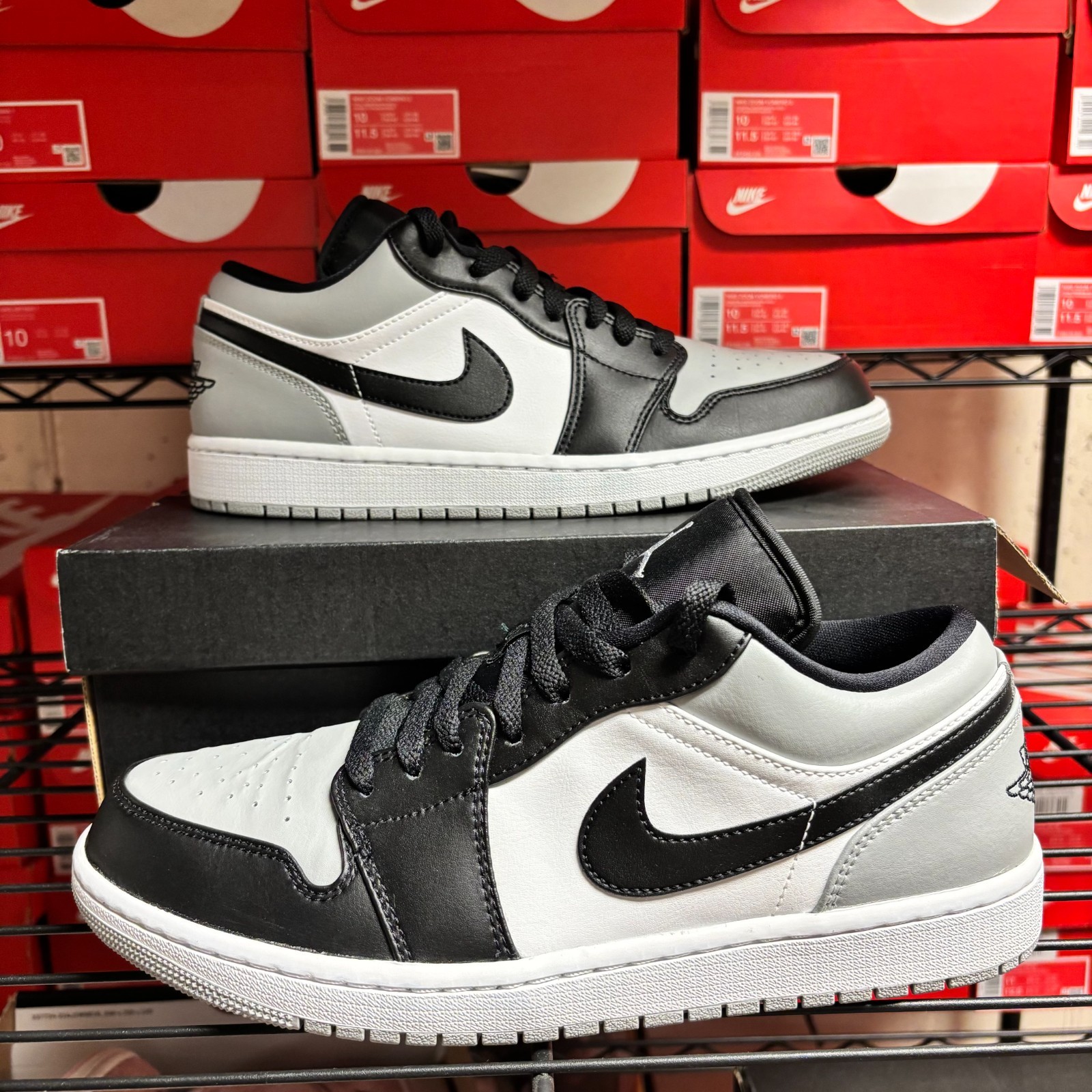 スニーカー Nike Jordan 1 Low Shadow Toe LIGHT SMOKE GREY Nike Air Jordan 1 Low Size 10 Light Smoke Grey Shadow Toe