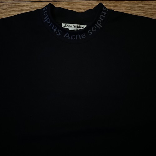 ★送料・関税込★Acne Studios★CREW NECK SHORT SLEEVE T SHIRT Acne Studios - Crew neck t-shirt - Relaxed unisex fit