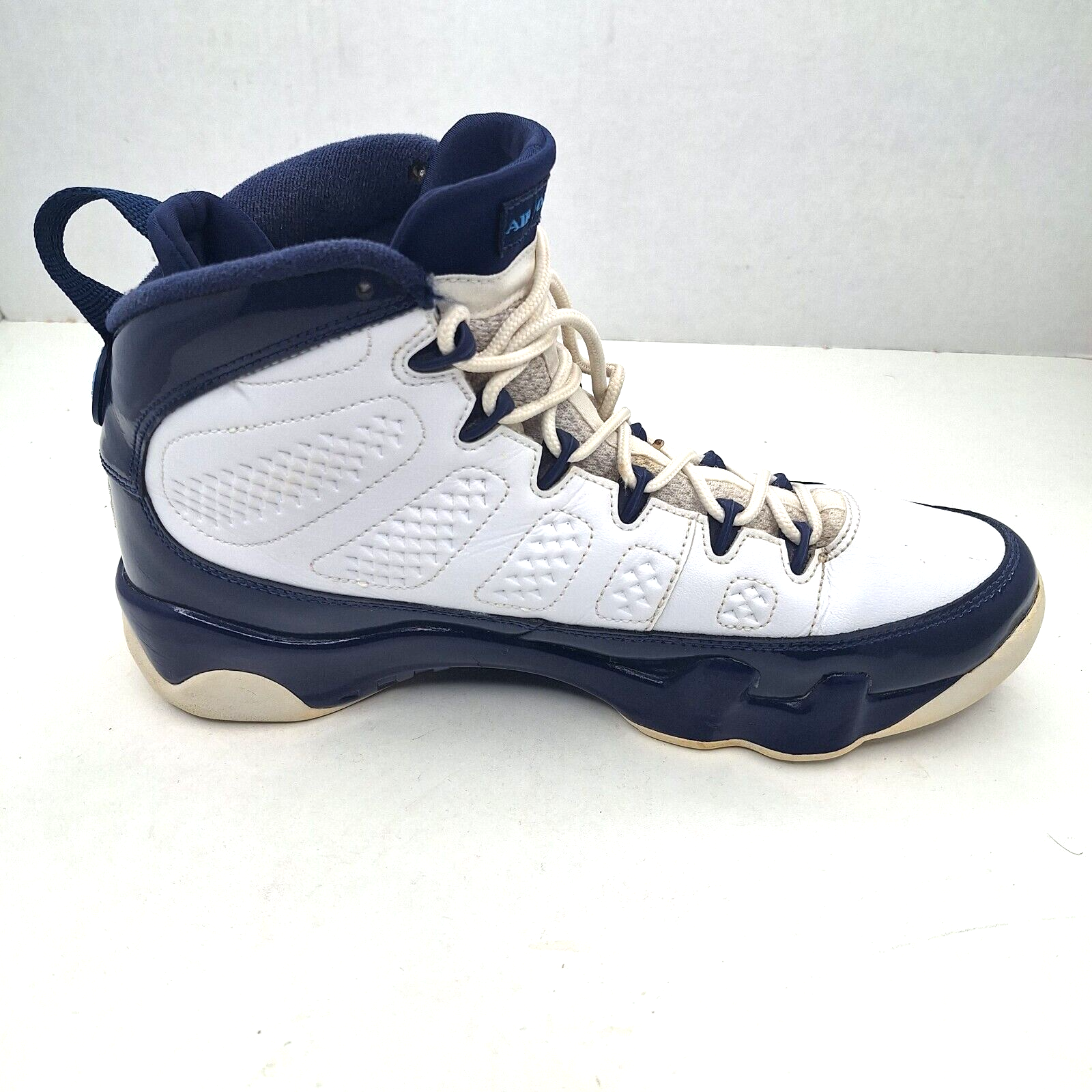 retro 9 navy blue