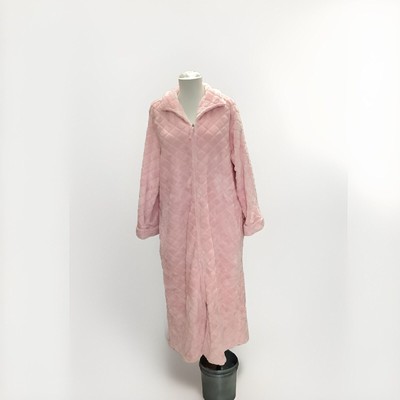MISS ELAINE SZ PL LONG ROBE POCKETs ZIP 3/4 SLEEVE SOFT FUZZY PINK WINTER SOON