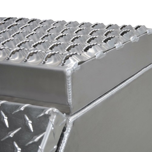 18"L x 25"W x 28"H Aluminum Tool Step Saddle Box Semi Truck Storage Lock 2 Keys